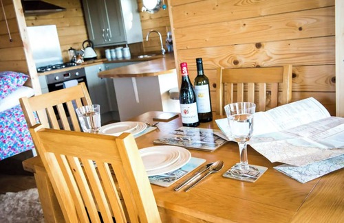 Botallack Cabin | Discover Lillie's Lookout: A Cabin with Ocean Views