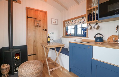 Redmile Cottage | Experience Romance at Lillie's Shepherds Hut with Hot Tub