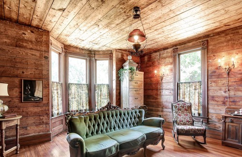 Westminster Other | Lilliflora Farmhouse