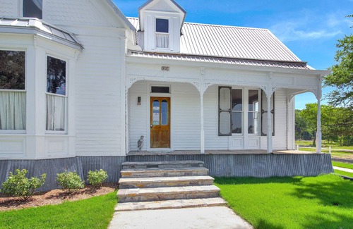 Westminster Other | Lilliflora Farmhouse