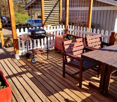 Falkenberg House | Cozy Lillstugan: Central, Beachside Retreat in Tranquil Area