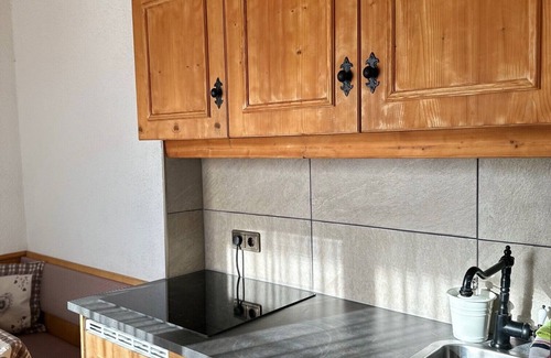 Bad Kleinkirchheim Apartment | Cozy Lilly Panorama: Balcony & Sauna Near Ski Lifts