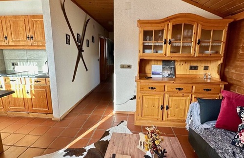 Bad Kleinkirchheim Apartment | Cozy Lilly Panorama: Balcony & Sauna Near Ski Lifts