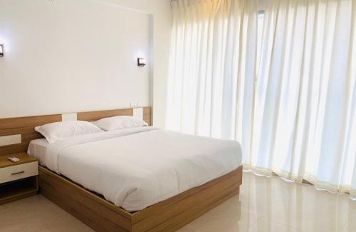 Kumarakom Bed & Breakfast | Cozy Oceanfront Stay at Lilly Ribera Residency