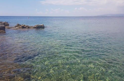 Plemmirio Apartment | Experience Oceanfront Bliss at LillyBoat - Rated 9.3/10
