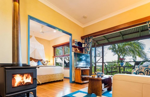 Balmoral Ridge Bed & Breakfast | Indulgent Lillypilly's Cottages & Day Spa with Hot Tub