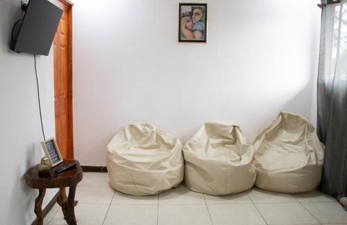 Liberia Apartment | Beautiful Lilo Apartment - Guest Rated 9/10 & Family Friendly