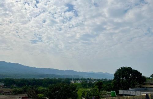 Rishikesh Apartment | Cozy 3BHK with Private Balcony - Perfect for Families & Pets
