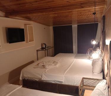 Arnavutkoy Bed & Breakfast | Budget-Friendly Comfort at Lily Airport Otel with Breakfast