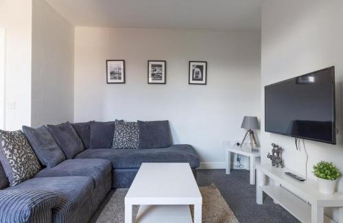 Bedlington Apartment | Pet-Friendly Haven: Lily Apartment 2 in Bedlington