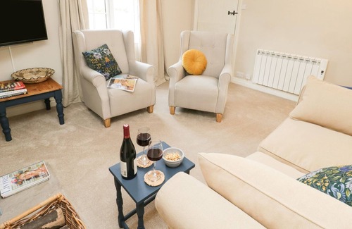 Sheriff Hutton Cottage | LILY COTTAGE, pet friendly, luxury holiday cottage in Sheriff Hutton