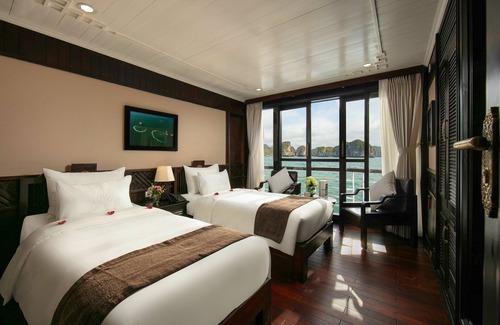 Cat Hai Hotel | Experience Comfort at Lily Cruise with Pool & Spa Amenities