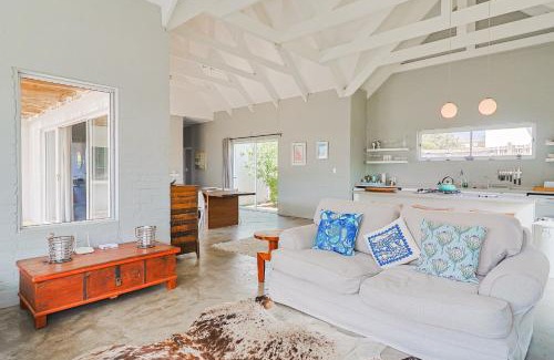 Betty's Bay House | Lily House