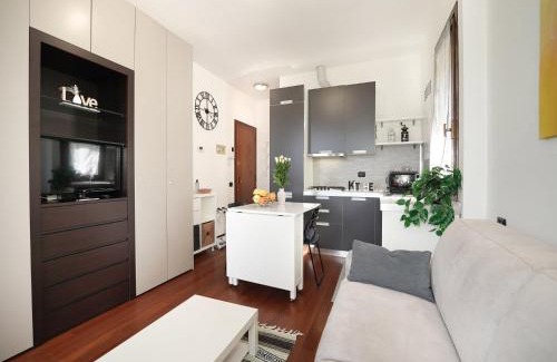 Laveno Apartment | Enchanting Stay at Lily Lake Maggiore - Rated 9.7/10!