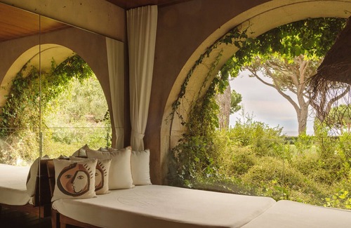 La Croix-Valmer Hotel | Indulge at Lily of the Valley - 5-Star Ocean View Retreat