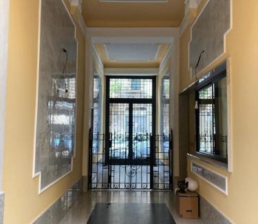 Porta Vittoria Apartment | Elegant Lily Pads Apartment in City Center - Guest Rated 9.6
