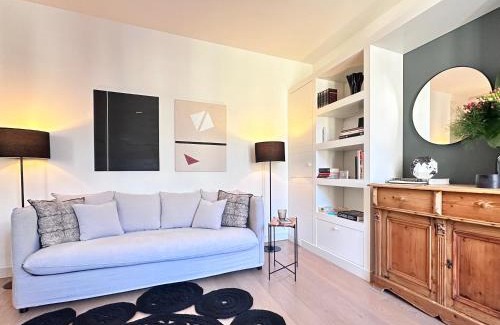 Porta Vittoria Apartment | Elegant Lily Pads Apartment in City Center - Guest Rated 9.6