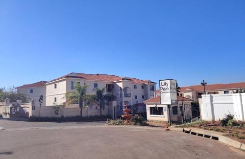 Rustenburg Apartment | Family-Friendly Getaway at Lily Park Complex - 8.7/10 Rating