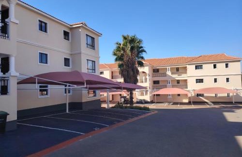 Rustenburg Apartment | Family-Friendly Getaway at Lily Park Complex - 8.7/10 Rating