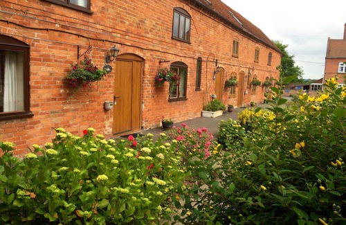 Wixford Cottage | Explore Central England from Ireland's Farm Cottage Retreat