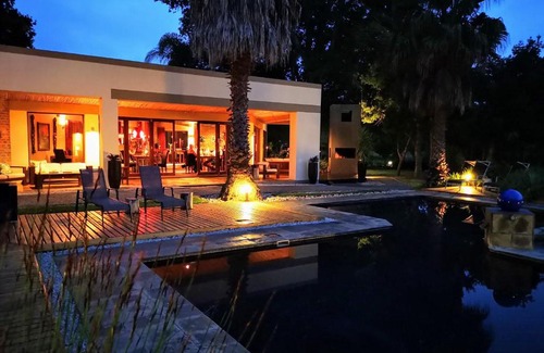 Die Barakke House | Relax at Lily Pond Country Lodge: 4-Star Guest Favorite