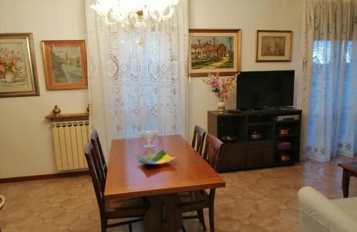Favaro Veneto Apartment | Discover Lily Rose House: Pet-Friendly Escape with 9.6 Rating