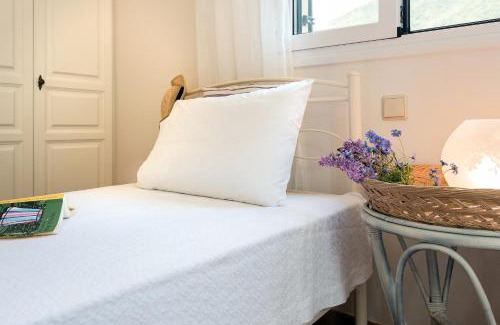 Ano Korakiana House | Explore Comfort at Lily's House: Pet-Friendly & Family-Focused