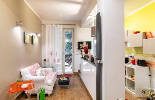San Teodoro Apartment | Ideal Stay at Lily's: Pet-Friendly, Near Harbor & Downtown