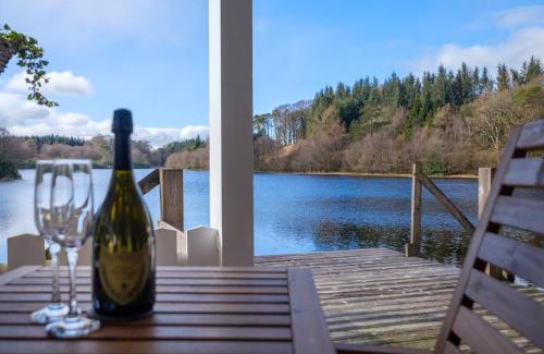 Killington House | Discover Lilymere Boat House: 4-Star Guest Rated Escape