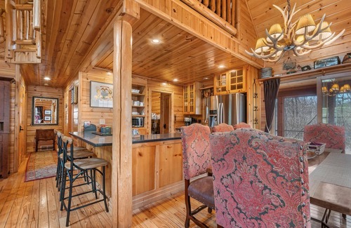 Saugatuck Villa | Lilypad "Dock on Goshorn Lake, Pool,town!"
