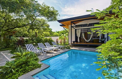 Nosara House | Cozy BohoChic Beach Bungalow with Pool in Nosara