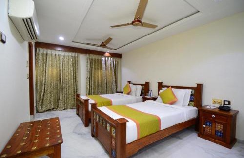 Amer Hotel | Relaxing Retreat at Lilypool - The Heritage Jalmahal