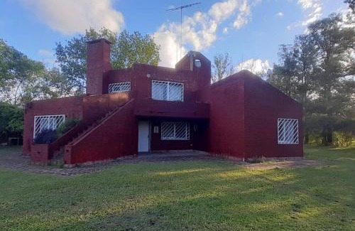 Partido de Zarate House | Charming Lima Casa Rural with Pool and Pet-Friendly Amenities
