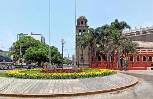 Santa Beatriz Apartment | Discover Lima Real Aparts: Family-Friendly with Breakfast