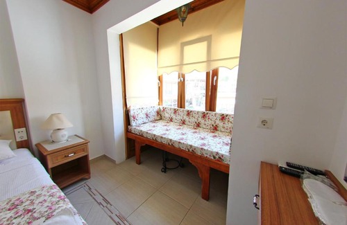 Akyaka City Center Apartment | Oceanfront Comfort at Liman ApartHotel Akyaka