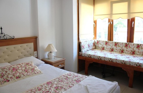 Akyaka City Center Apartment | Oceanfront Comfort at Liman ApartHotel Akyaka