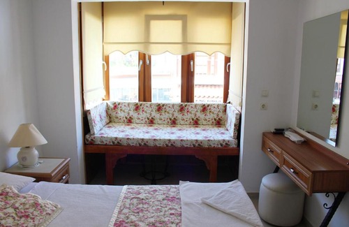Akyaka City Center Apartment | Oceanfront Comfort at Liman ApartHotel Akyaka