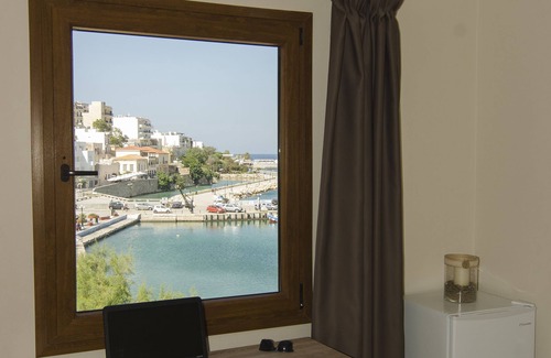 Sitia House | Prime Limani House: Breathtaking Views & Top Amenities