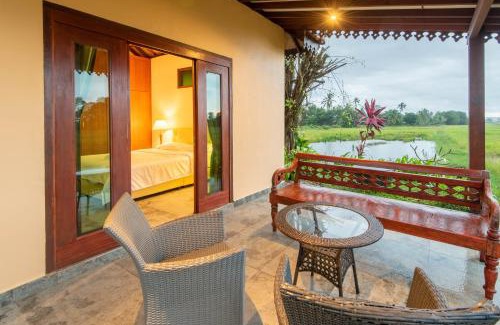 Kampung Kedawang Villa | Beautiful Limasan Villa Langkawi with Oceanfront Pool