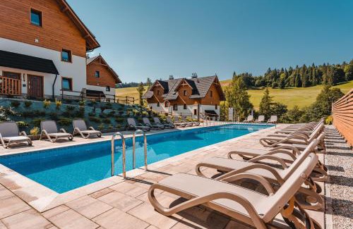 Jaworki Apartment | Ostoja Bukowinki: Guest Rated 9.8 with Oceanfront Pool