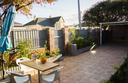 Maitland Apartment | Discover Limbila House: Pet-Friendly and Family Ready