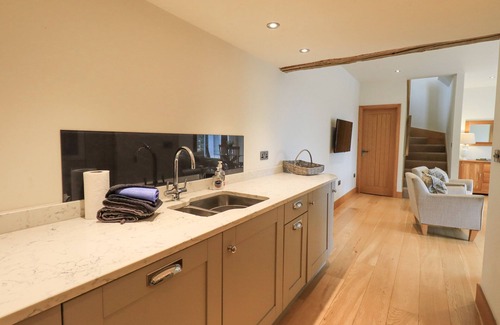 Penny Bridge Cottage | Family-Friendly Lime Cottage with Hot Tub & Kitchen Access