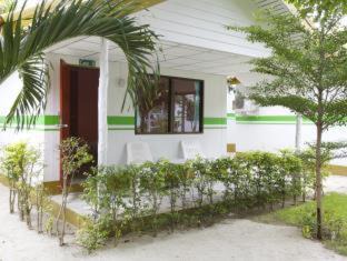 Thong Sala Resort | Beachfront Bliss at Lime N Soda Resort: Guest Rated 8.6