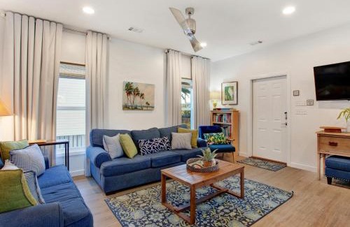 Tybee Island House | Relax at Lime Time: Family-Friendly Hotel with Pool Access