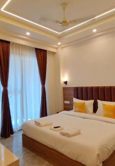 Gurugram Apartment | Lime Tree 1BHK Service Apartment Near Artemis, Sector 52 Gurgaon