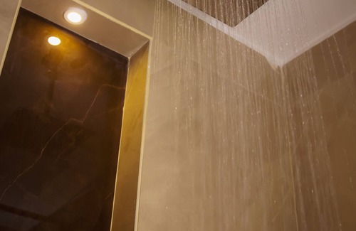 Sector 51 Hotel | Discover Lime Tree Studio: Perfect for Families & Accessibility