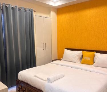 Sector 39 Hotel | Comfortable Lime Tree Serviced Apartment Near Medanta Medicity