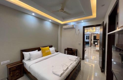 DLF Phase 5 Apartment | Family-Friendly Lime Tree Two BHK Near Golf Course Road