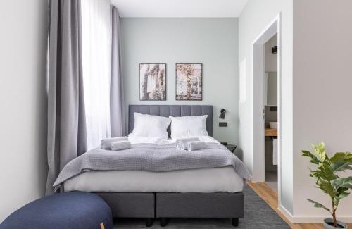 Innenstadt - Sankt Ulrich-Dom Apartment | Child-Friendly Getaway at limehome Augsburg Annastraße