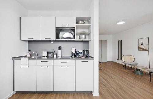 Holthausen Apartment | Discover limehome Düsseldorf Bahlenstr. - Rated 9.4/10!